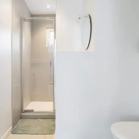 Entouree De Verdure Avec Parking Prive * Halluin